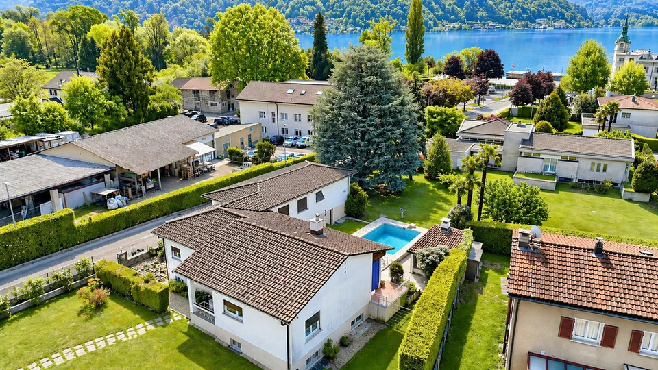 Bauland in Caslano, nur wenige Schritte vom Luganer See entfernt