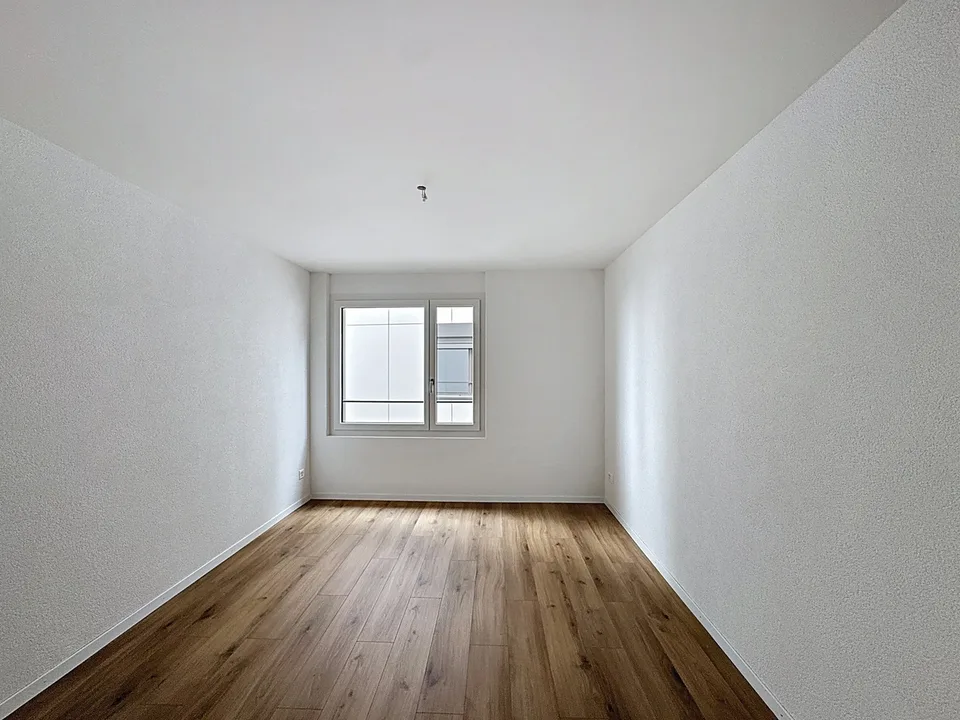 Wohnung 4.5 Zimmer mit Balkon – Foto 13 von 13