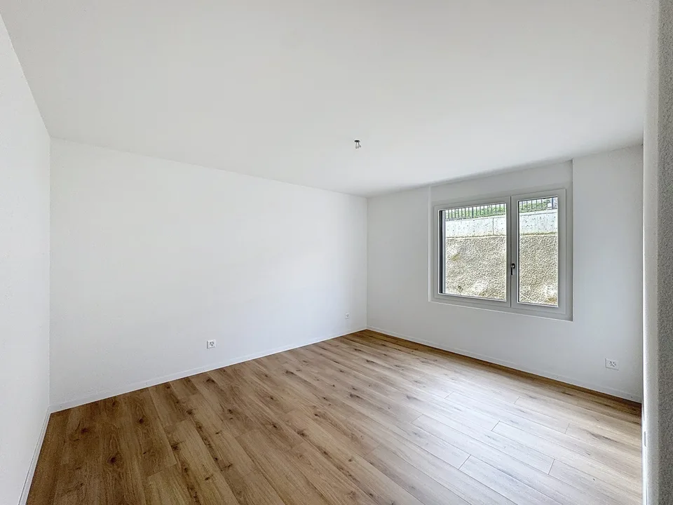 Wohnung 4.5 Zimmer mit Balkon – Foto 11 von 13
