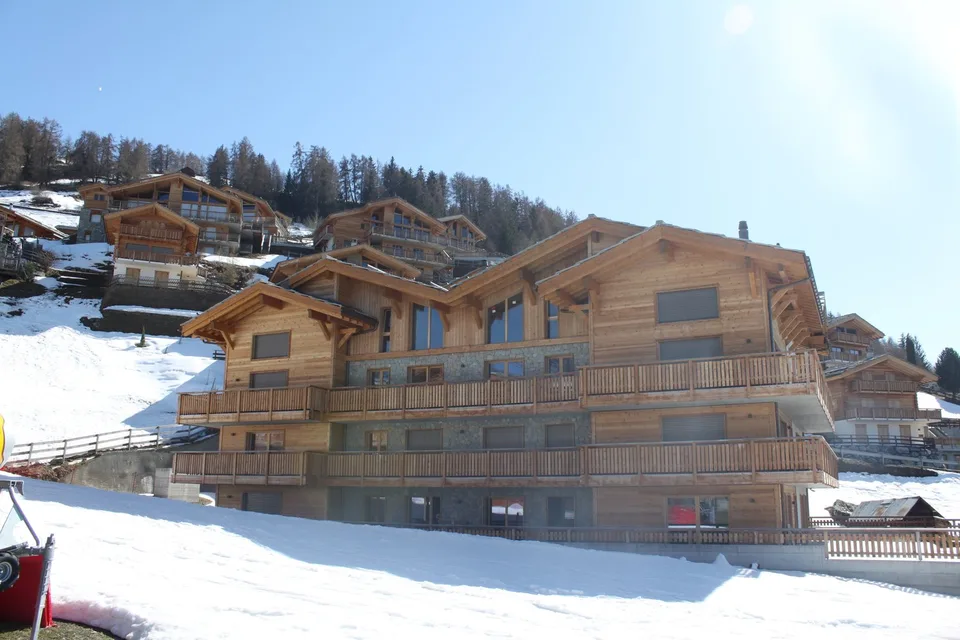 Bel appartement en rez ski in / ski out  sur les pistes de Veysonnaz, au cour de 4 Vallées