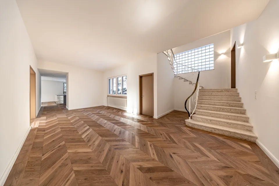EXCLUSIVE RESIDENTIAL JEWEL WITH STYLE, ELEGANCE, AND POOL