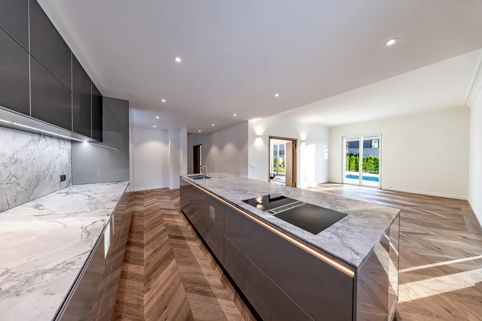EXCLUSIVE RESIDENTIAL JEWEL WITH STYLE, ELEGANCE, AND POOL
