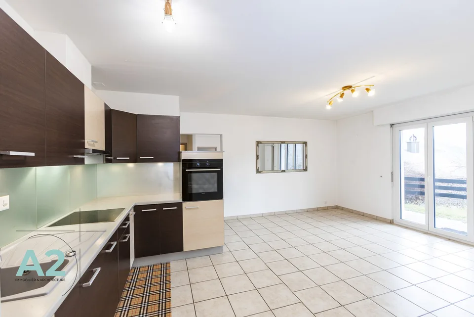 Ampio appartamento di 3.5 locali a livello giardino – foto 11 di 21