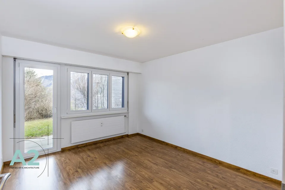 Ampio appartamento di 3.5 locali a livello giardino – foto 18 di 21