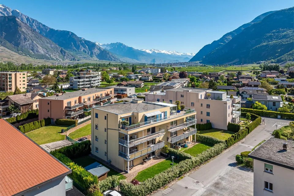 Superbo appartamento con terrazza e vista montagna – foto 11 di 13