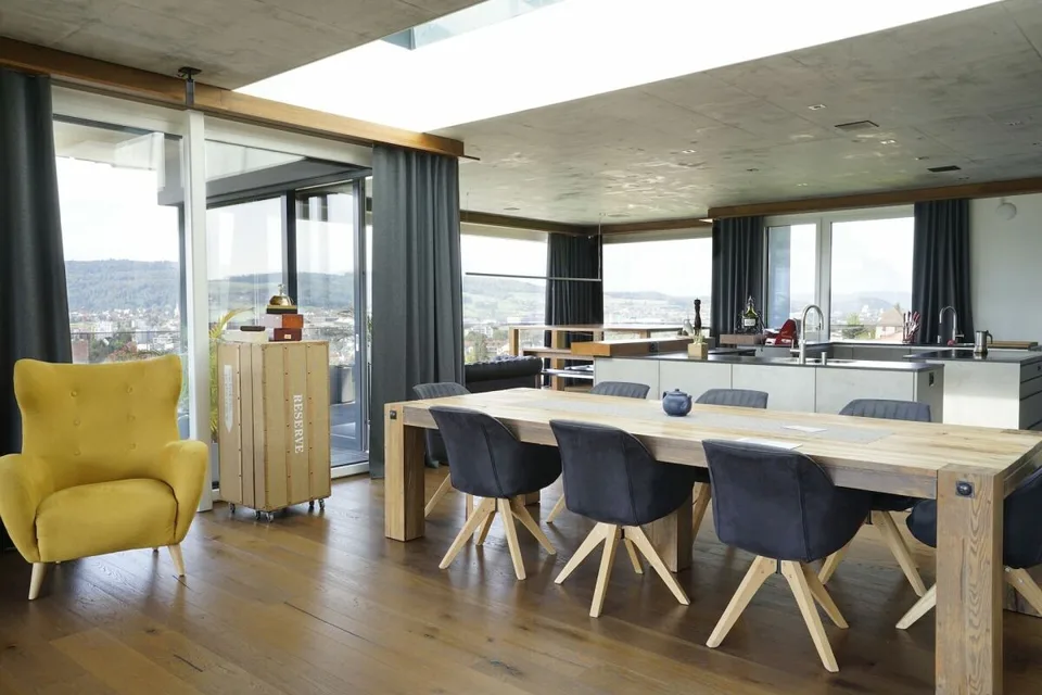 EINZIGARTIGES TERRASSENHAUS MIT POOL, WEITSICHT UND HÖCHSTEM WOHNKOMFORT