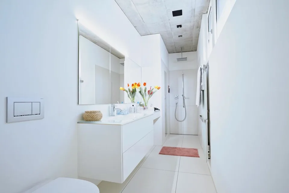 Casa a terrazza unica con piscina, vista panoramica, e comfort abitativo elevato – foto 9 di 13