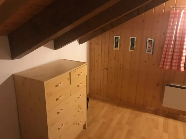 Duplex aux Mosses avec deux balcons, box et place de parc. Vue. Vite ! – photo 9 sur 13