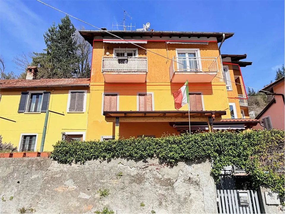Casa di paese ristrutturata in posizione tranquilla e soleggiata, con