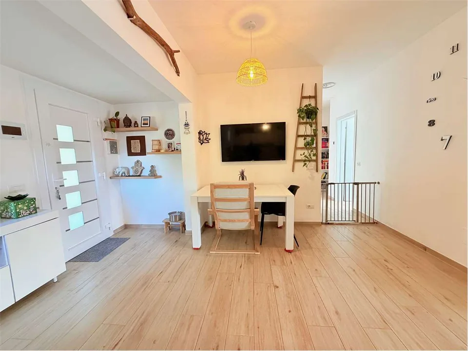 Casa di paese ristrutturata in posizione tranquilla e soleggiata, con – foto 10 di 13