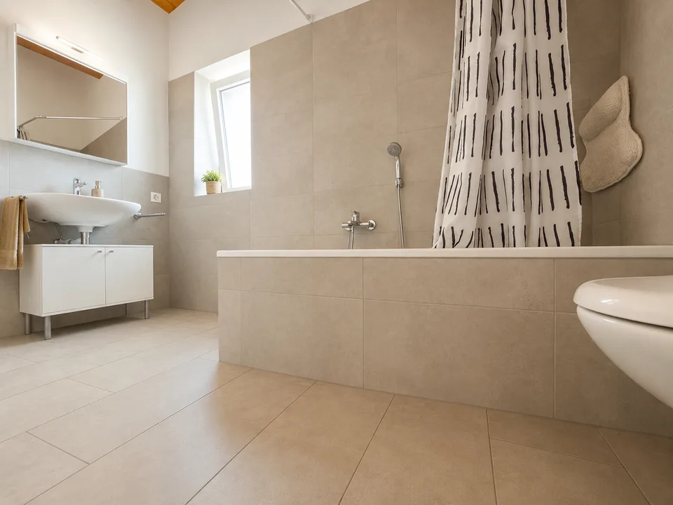 Casa unifamiliare di 4.5 locali a Cadempino con giardino e potenziale di ampliamento – Foto 11 von 18