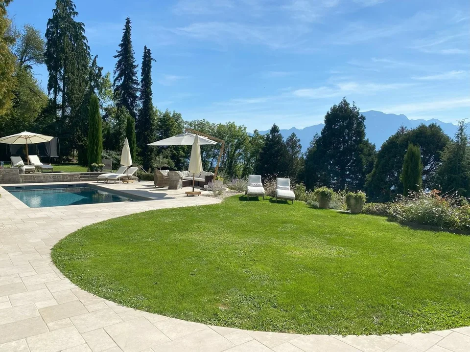 Magnifique villa avec vue panoramique sur le lac et les montagnes