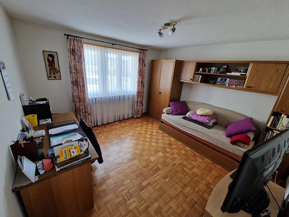 Casa indipendente 5.5 locali con giardino, terrazza e garage – zona tranquilla a Delémont
