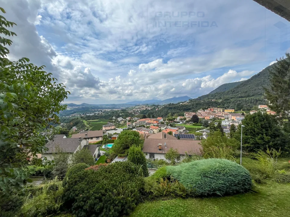 VILLA CONTEMPORANEA CON PISCINA – foto 13 di 13