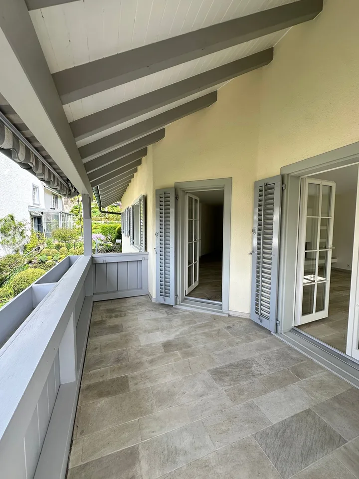 *RESERVATO* Appartamento di maisonnette esclusivo di 3,5 locali con giardino di paradiso