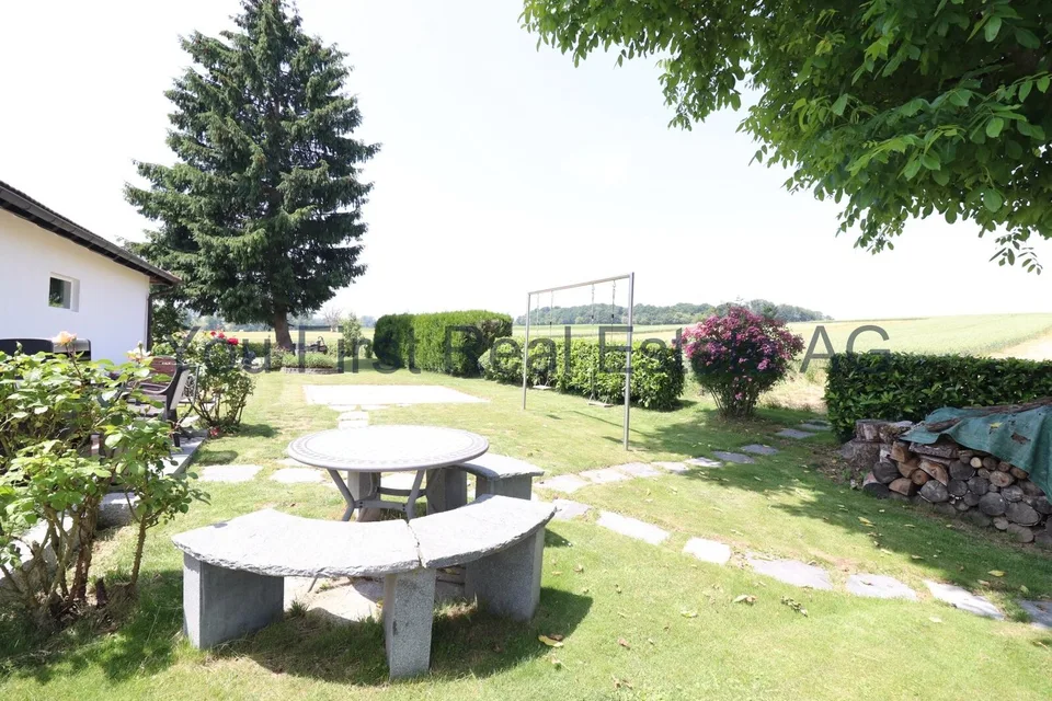 FRANCE - Un jardin comme un parc, paix, espace et nature. – photo 11 sur 13