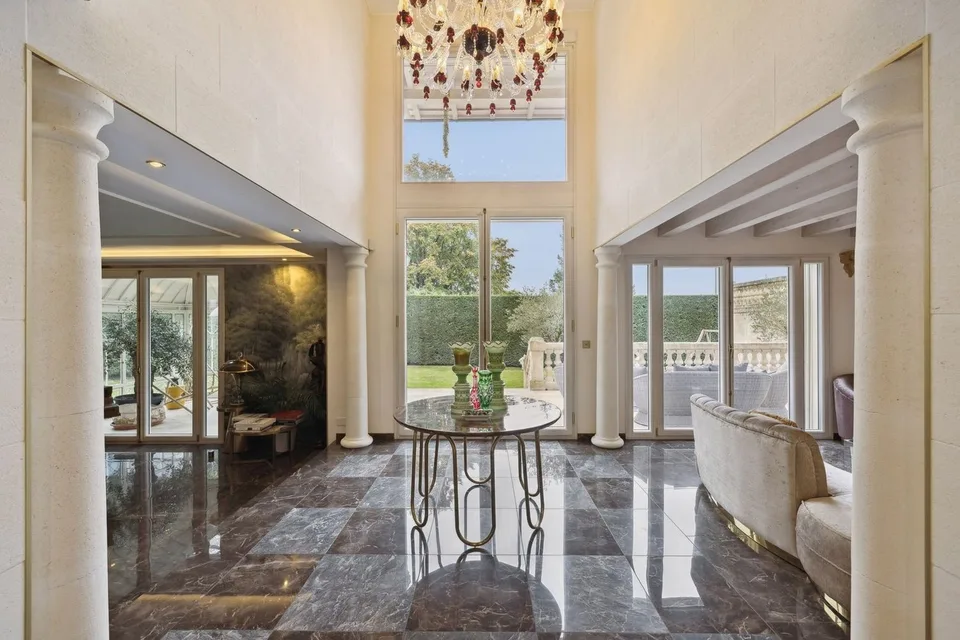 Splendide Villa Néoclassique
