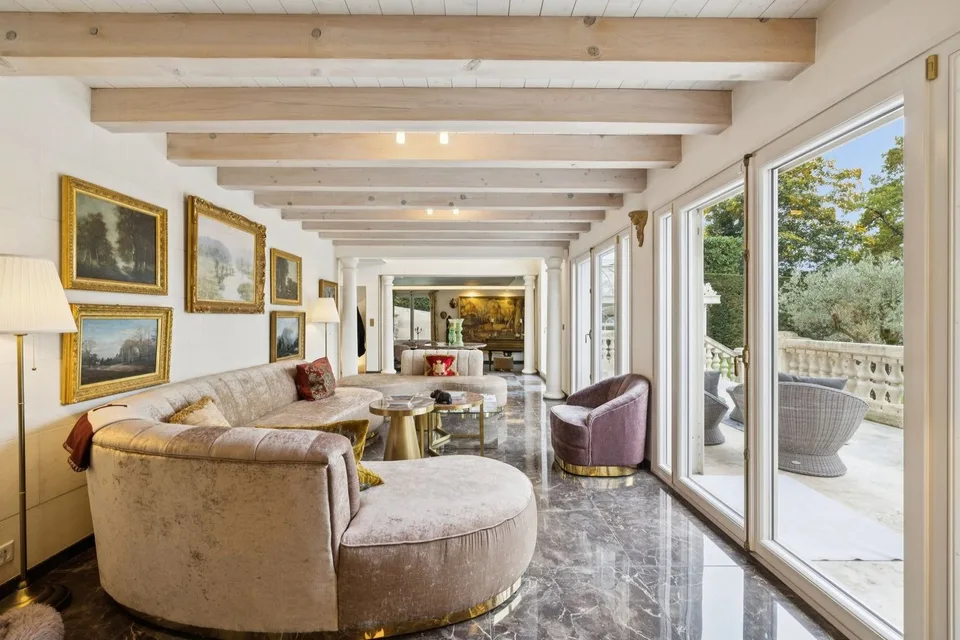 Splendid Neoclassical Villa