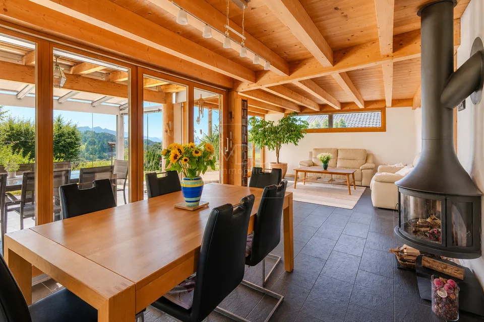 Bello chalet contemporaneo con vista panoramica a Châtel-St-Denis