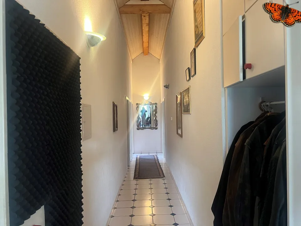 INCANTEVOLE APPARTAMENTO IN STILE FATTORIA NELLA CAMPAGNA - 4,5 LOCALI