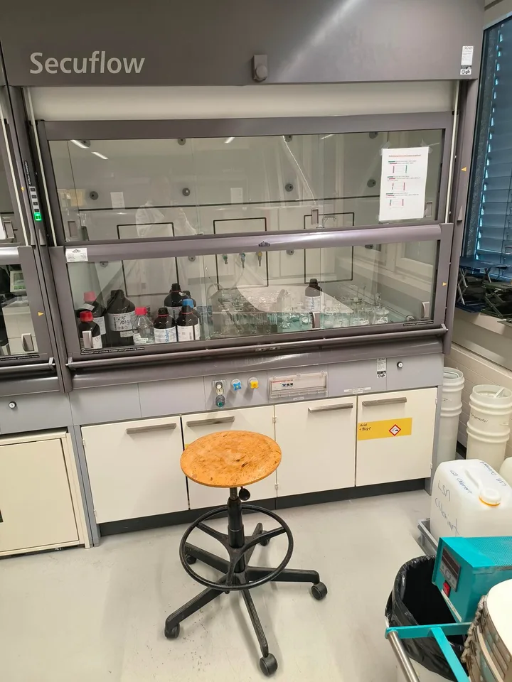 Locaux de laboratoire entièrement équipés à Schlieren/ZH