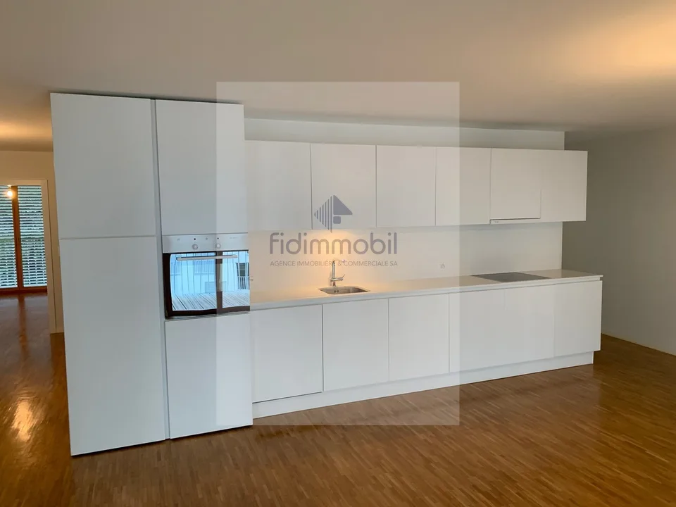 MAGNIFIQUE APPARTEMENT PROCHE DE TOUTES LES COMMODITES