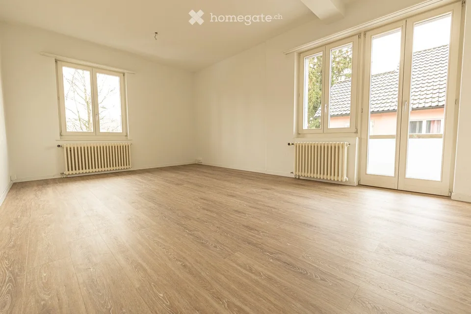 Schmuckstück im Villenquartier - 4 Zimmerwohnung (1. OG)