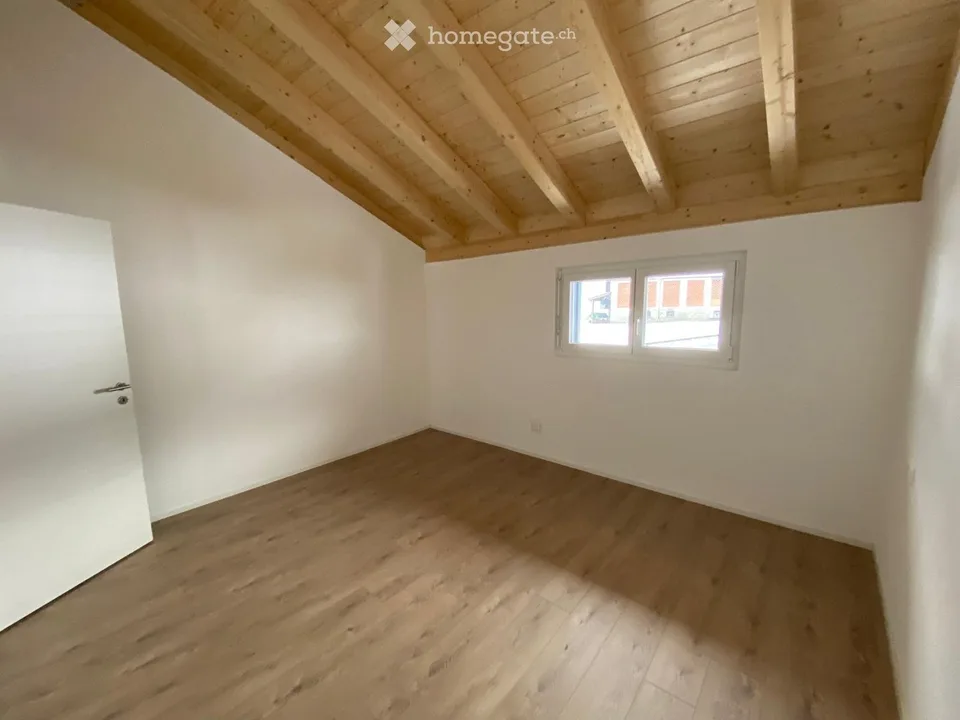 Rent new 5-room duplex in Olivone