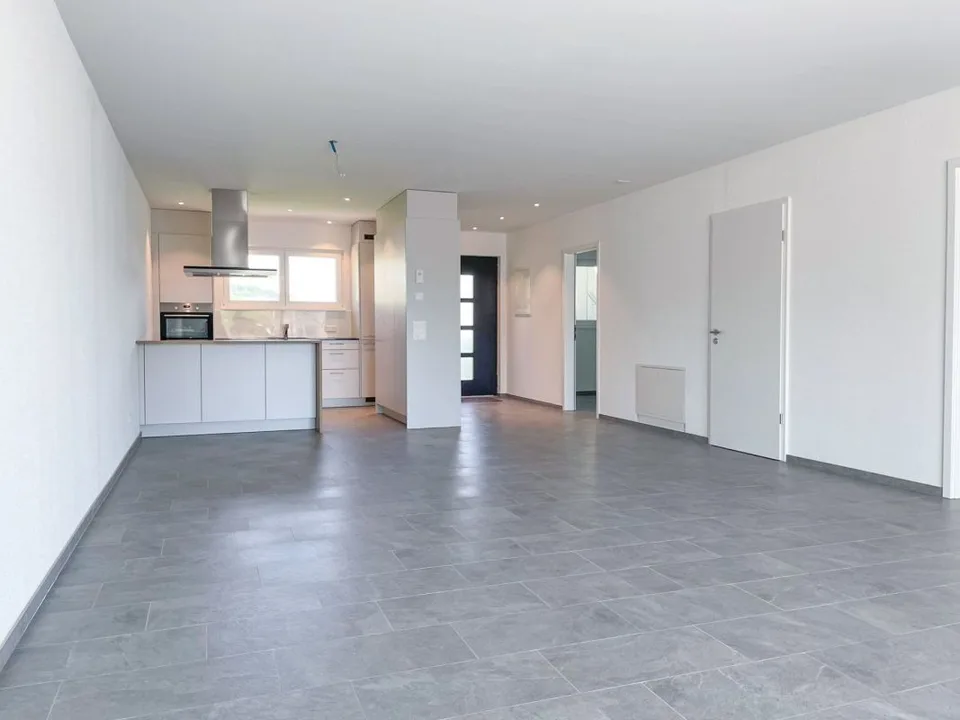 1. Loyer net cadeau ! Appartement de jardin exclusif 3½ pièces dans un excellent emplacement à Reitnau !