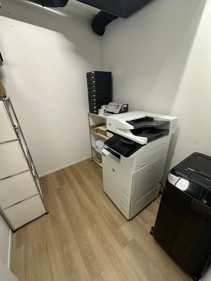 Komplett eingerichtetes, privates Büro exklusiv für Sie und Ihr Team – Foto 12 von 13