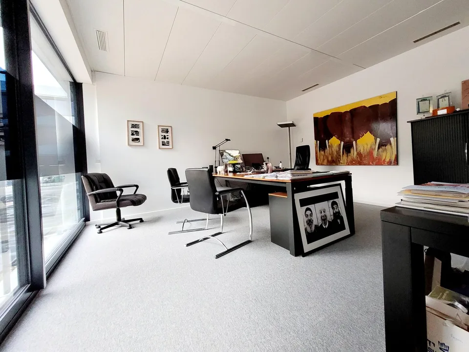 Bureaux modernes à louer à Eysins