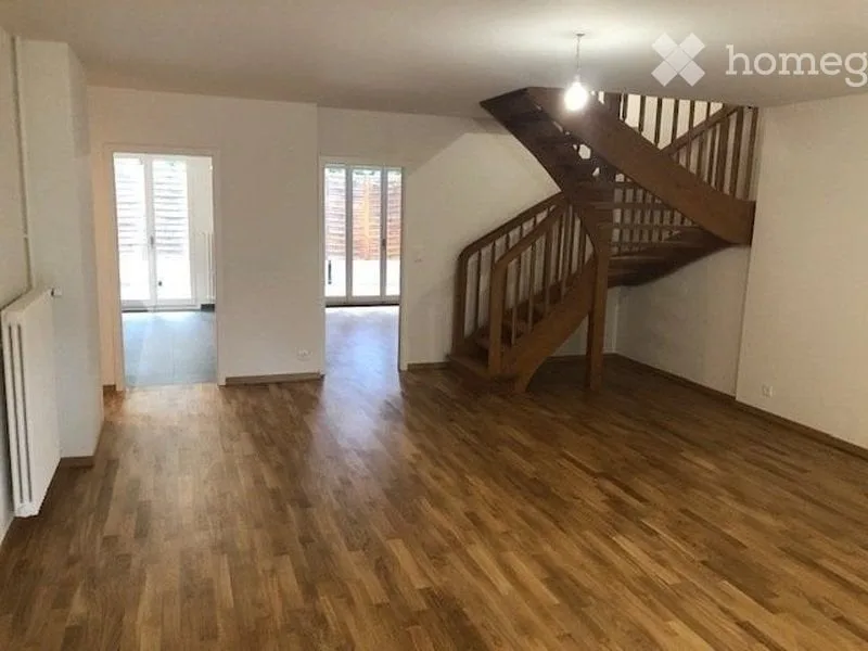 Familienhaus in einer sehr ruhigen Gegend als Duplex