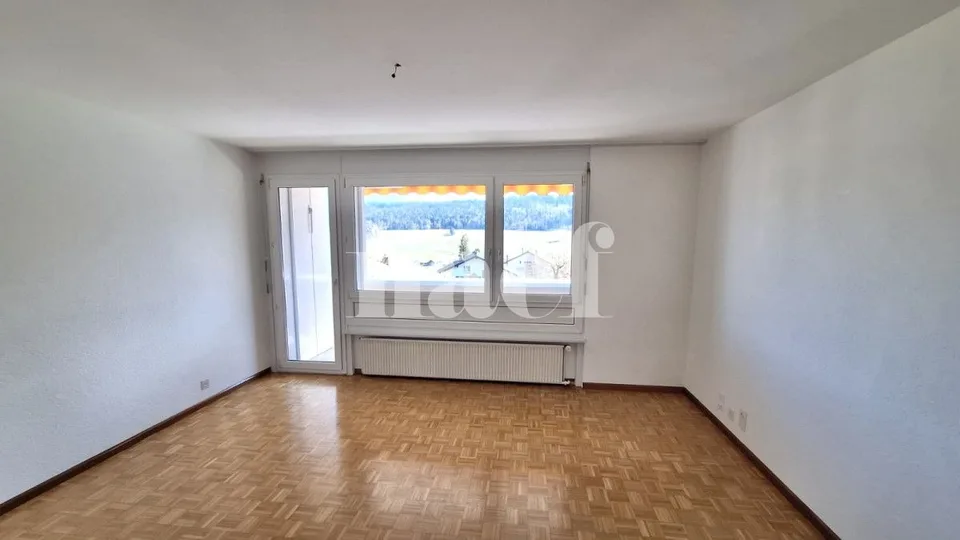 Bello appartamento di 4 locali con vista libera e balcone