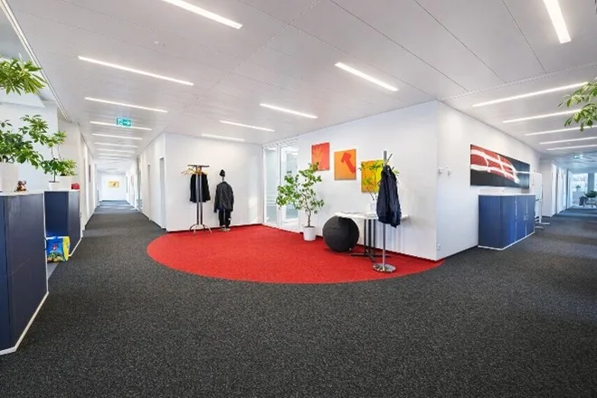 Espace de bureau attractif et aménagé dans un emplacement central