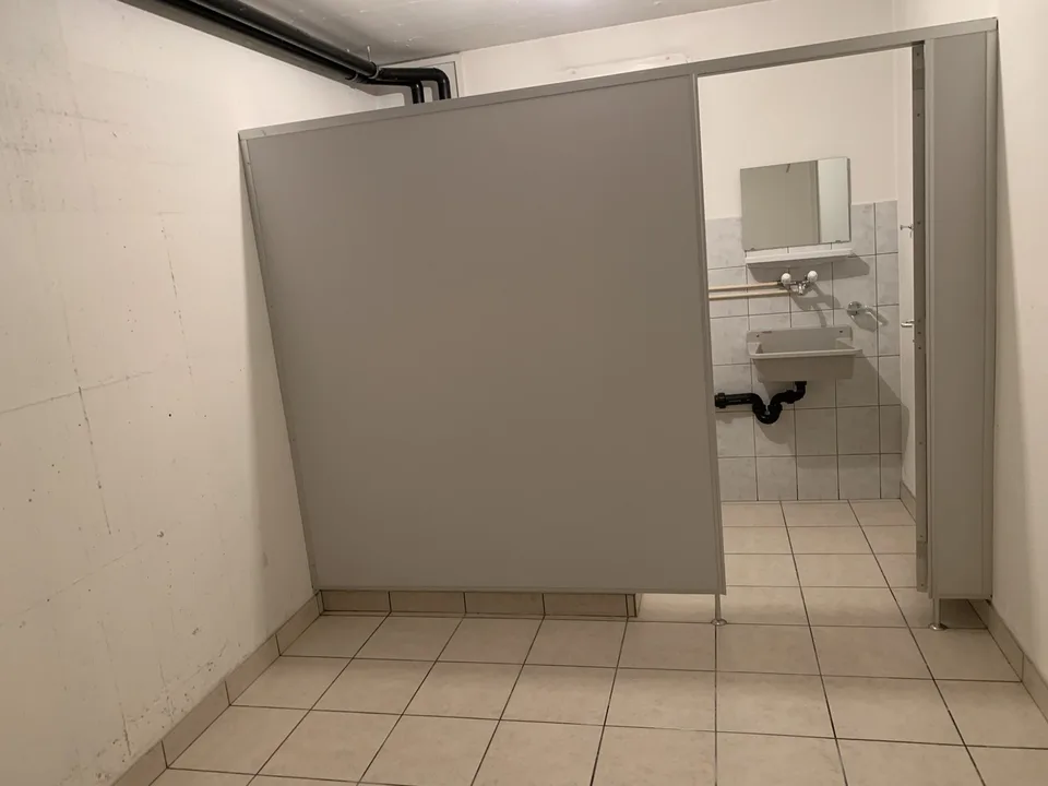 A louer bureau de 27m2 vers la place du Marché à la Chaux-de-Fonds – photo 6 sur 8