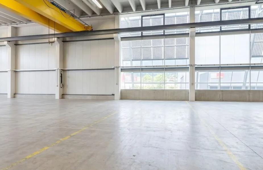 565m² - Espace de production et commercial au rez-de-chaussée