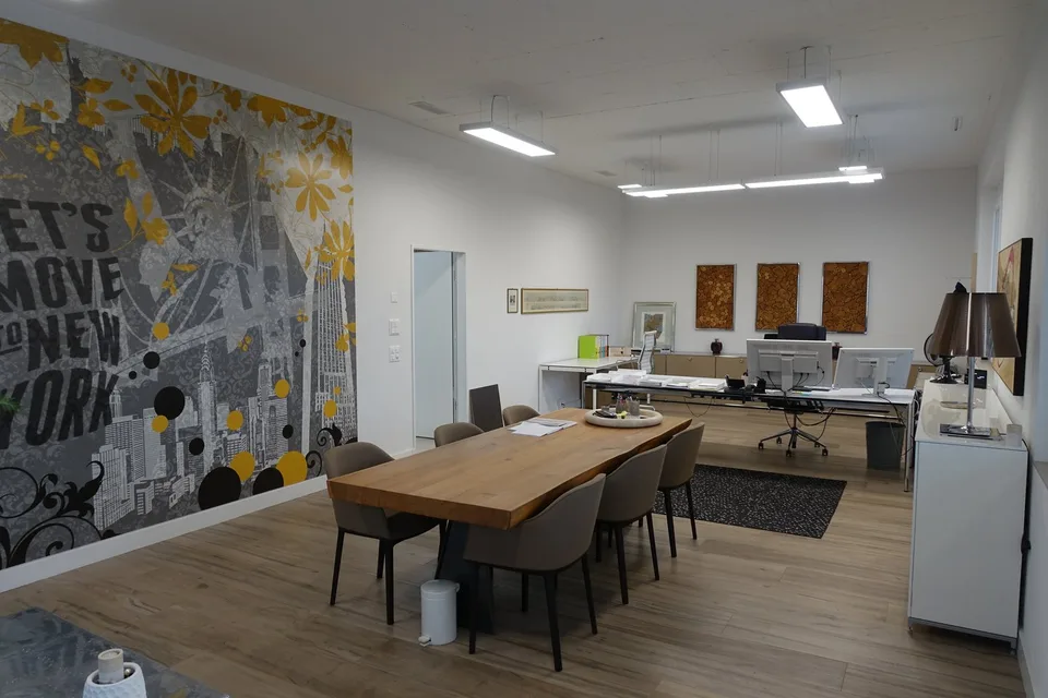 Gewerberaum zu vermieten - auch Gesamtfläche bis zu 840m2 möglich!