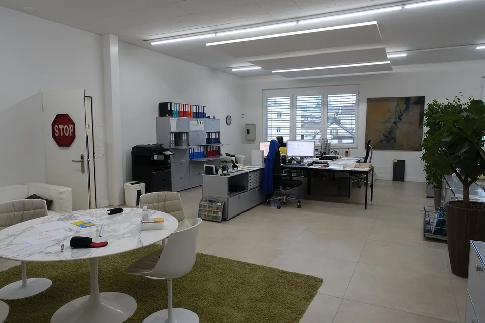 Gewerberaum zu vermieten - auch Gesamtfläche bis zu 840m2 möglich!
