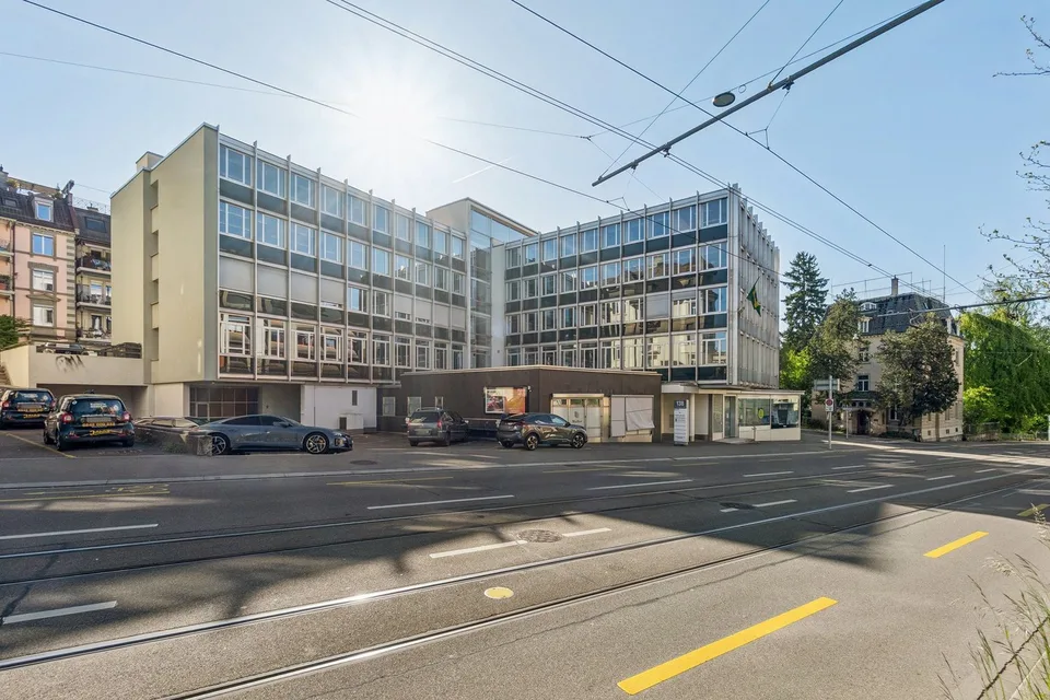 Ausgebaut und zentral - Ihr neues Büro in Zürich!