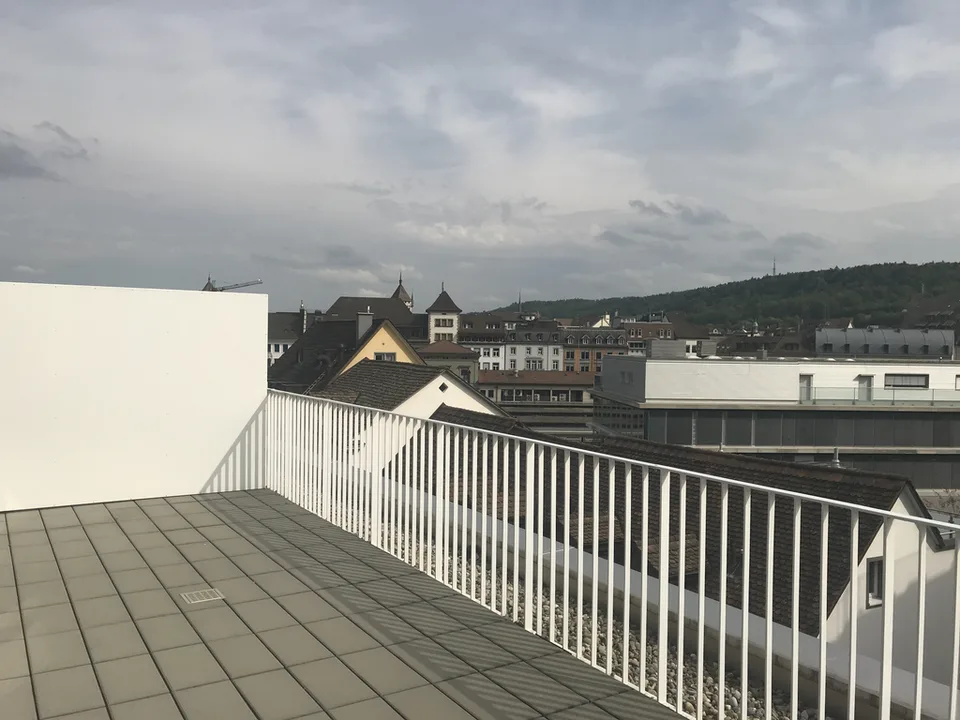 Moderne Wohnung mit eigener Terrasse - Top-Lage in Schaffhausen!