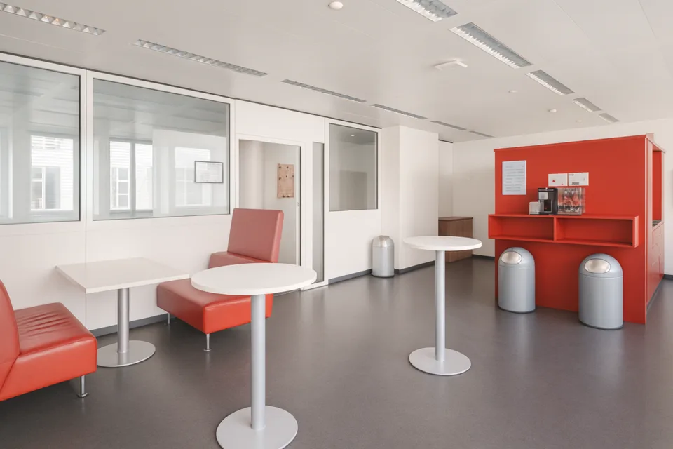 Derniers bureaux disponibles / Locaux de 150 à 185 m² à Renens