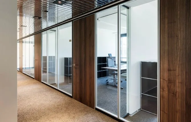 All in One - Maison d'entreprise propre plug & work - avec terrasse et de nombreux parkings