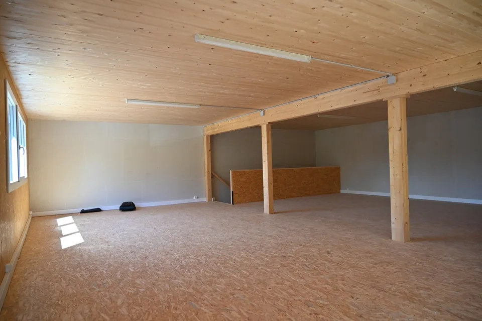 Industrielle Fläche zur Miete in Vallorbe – 200 m² - voll ausgestattet