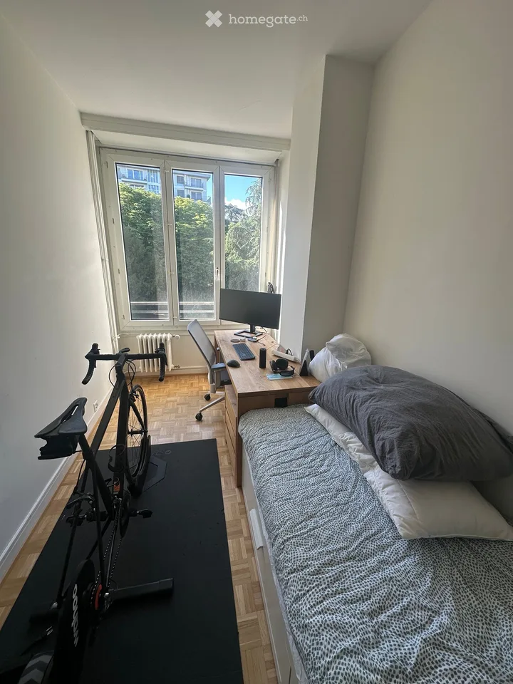 2 Bedroom Lease Takeover in Eaux Vives