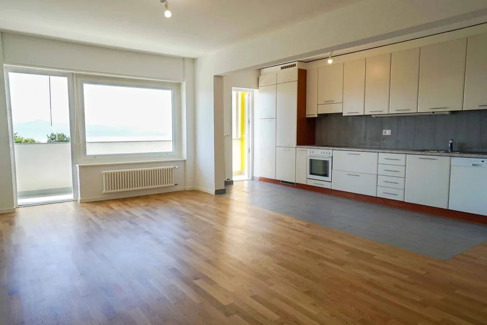 Sublime appartement de 3.0 pièces de 98m2 avec vue sur le lac