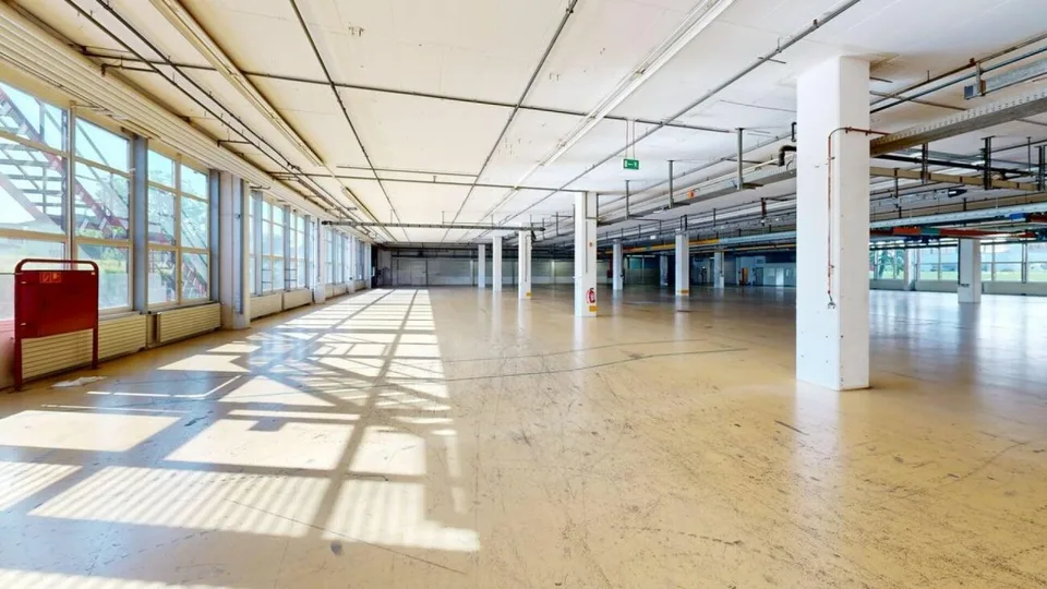 3'763m2 - Espaces de stockage, logistique ou production de première classe