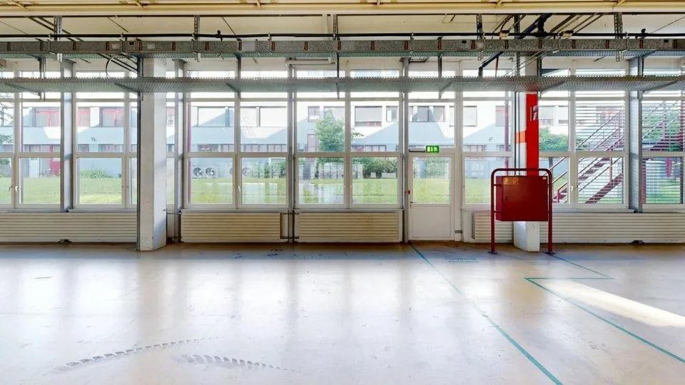 3'763m2 - Espaces de stockage, logistique ou production de première classe