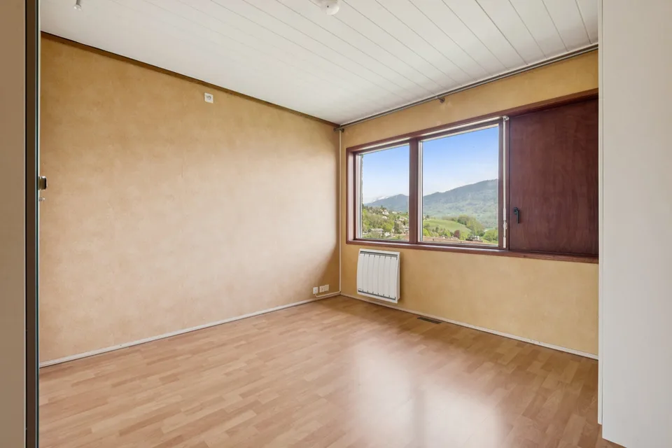6.5 Zimmer Einfamilienhaus in Chardonne | UrbanHome