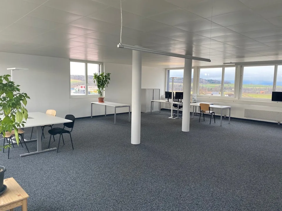 Moderne Büroräumlichkeiten in Düdingen