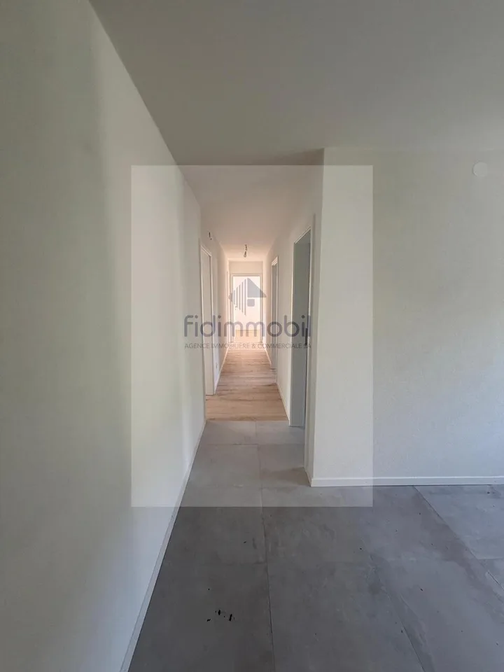 Völlig renovierte 4-Zimmer-Wohnung